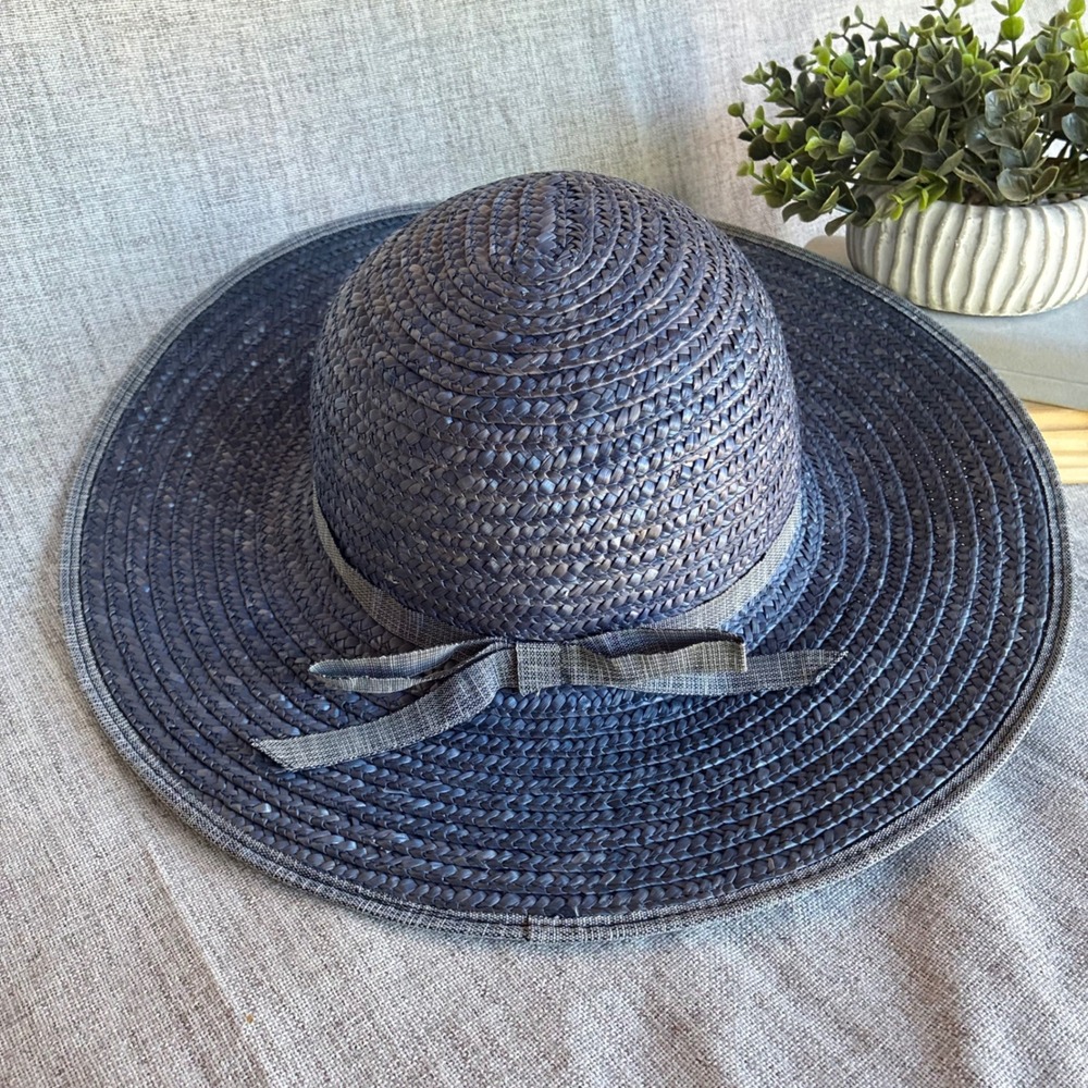 August Hat Co Straw Sun Hat Navy Blue OS Wide Brim Bow Accent Summer Beach